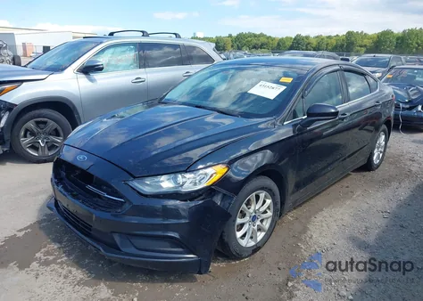 2017 Ford Fusion S z USA, uszkodzony, nr VIN 3FA6P0G79HR189919